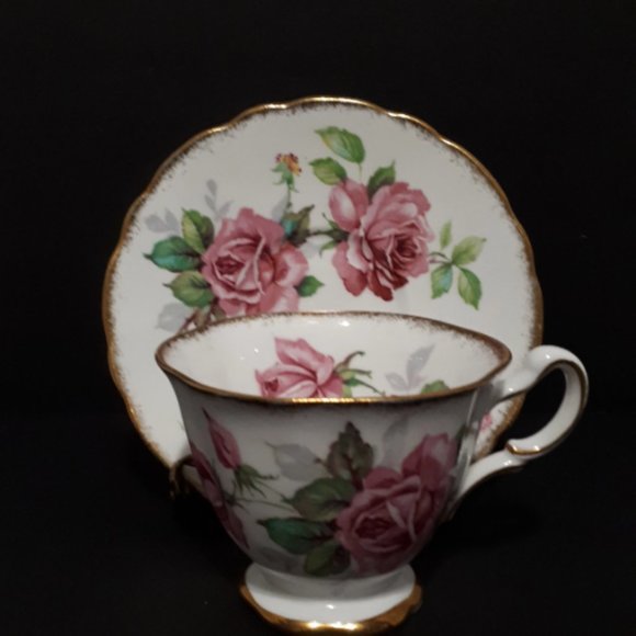 Berkley Rose Teacup by Royal Stafford vintage 1950's - Picture 2 of 9